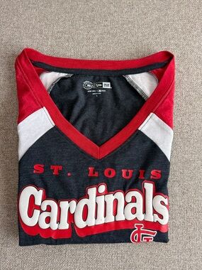 New Era MLB St. Louis Cardinals V-Neck Tee - Black, Red, White